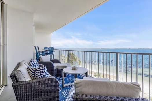 Harbour Pointe 301
